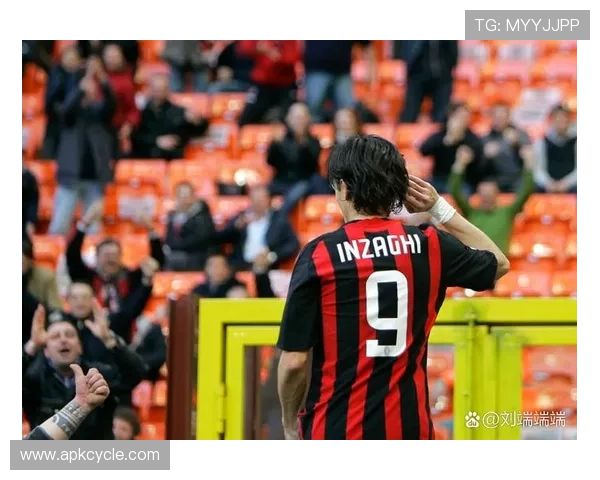 因扎吉职业生涯轨迹：从意甲射手到执教米兰的转型之路